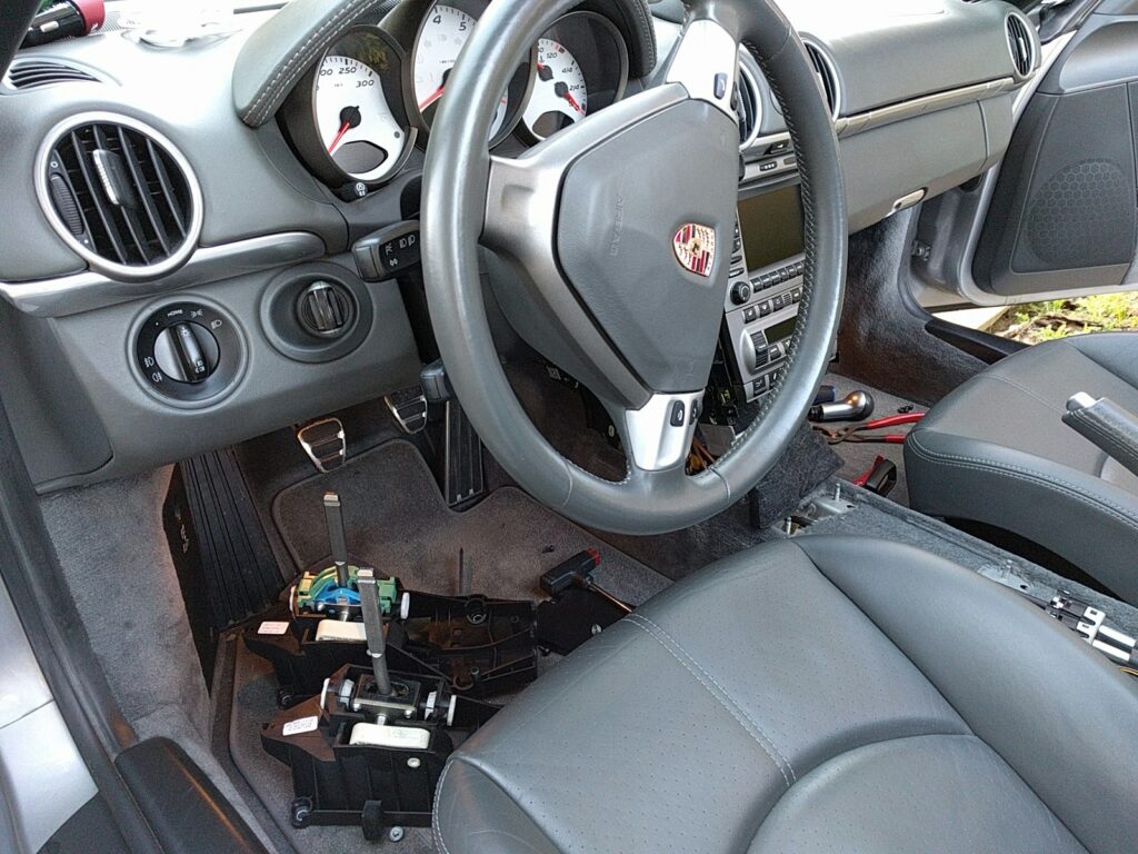 Pose du levier de vitesse à débattements courts sur 987 Boxster S
